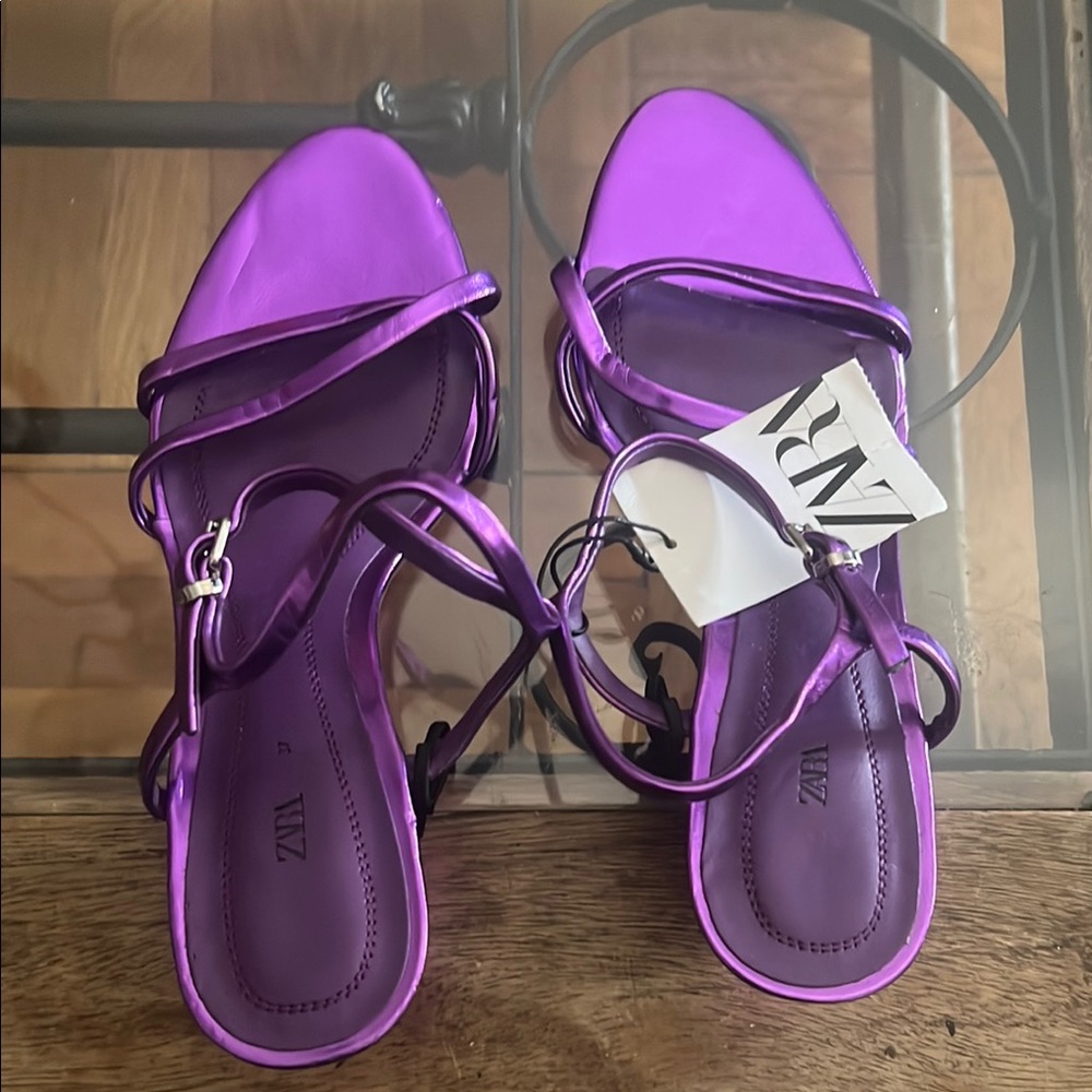 Zara Women's Vibrant Purple Heels